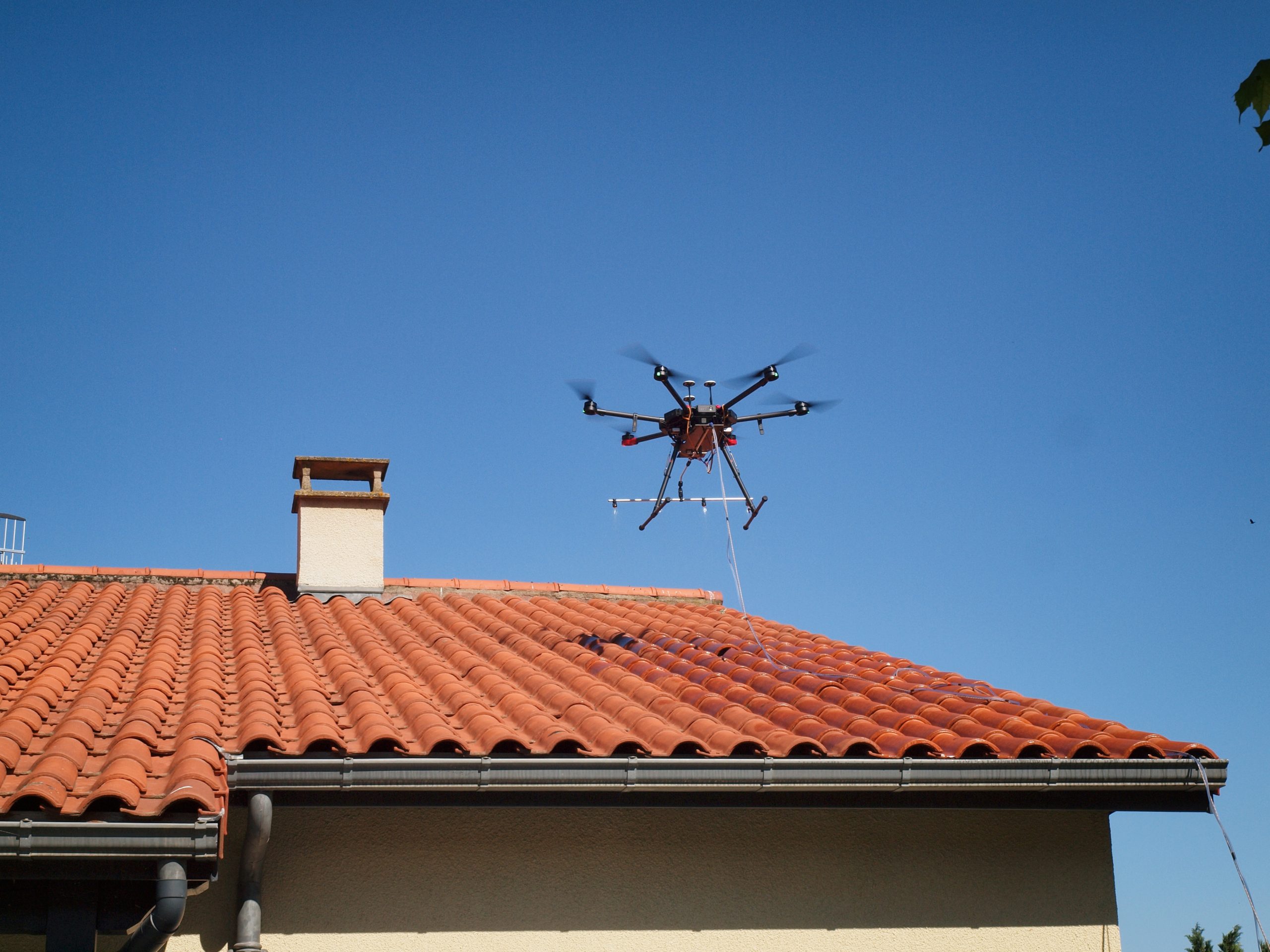 Entretien toiture par drone